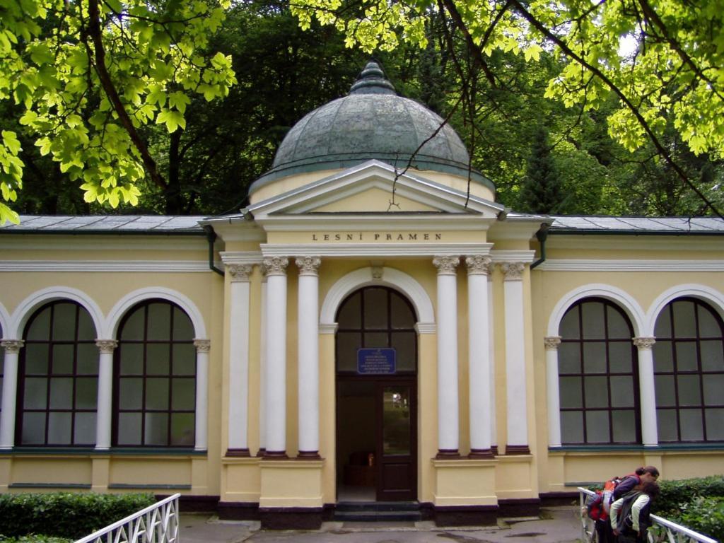 Topapartmany Lesni Mariańskie Łaźnie Zewnętrze zdjęcie